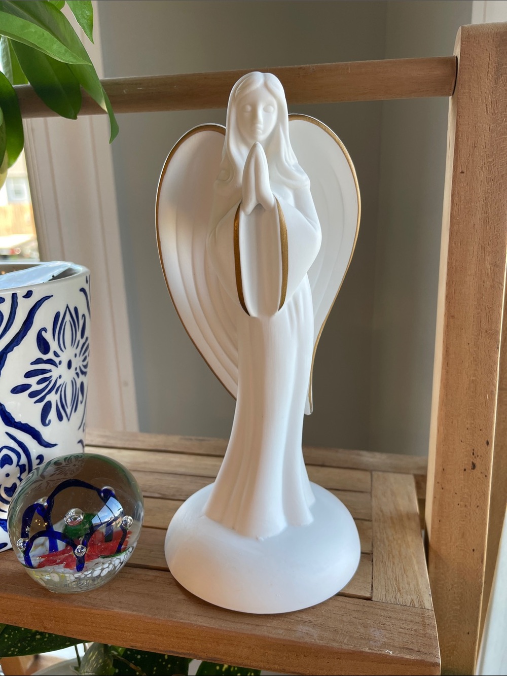 Teleflora gift Ceramic Angel Figurine with Gold Trim 🌼